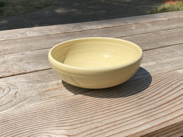 XRF test results for Ivory (light yellow) glazed Fiesta HLC pottery bowl (Made in USA) — sent in by Peng in Washington State